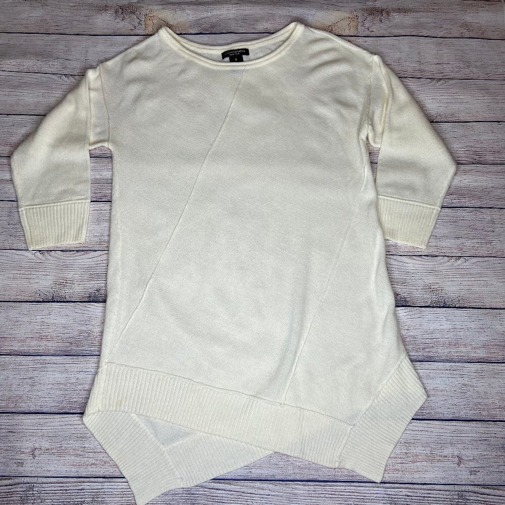 Linda Matthews Asymmetrical Hem Sweater Size S